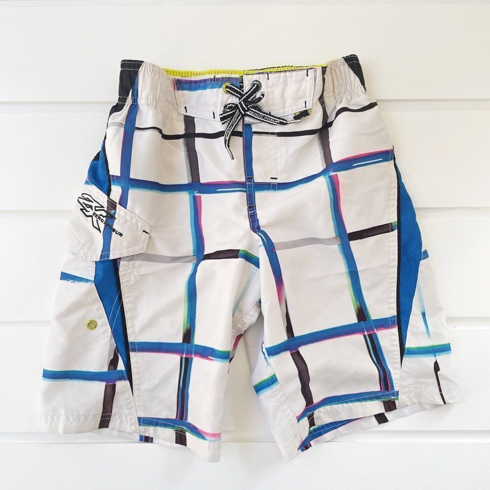 ZeroXposur Boys Big Box Checked Board Shorts Size Small 6-7 White Blue
